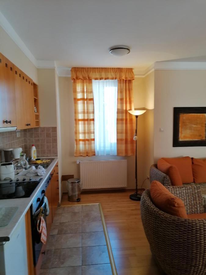 Daniella Apartmens Buk Exterior photo